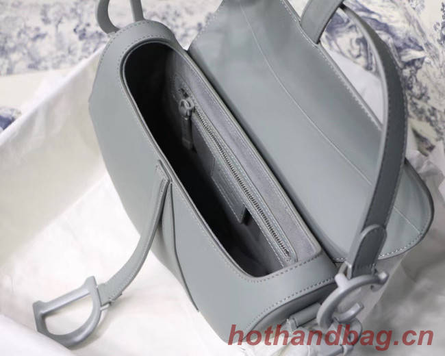 DIOR GRAY STONE SADDLE MATTE CALFSKIN BAG M0446I