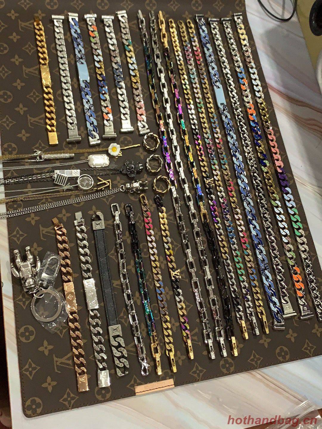 Louis Vuitton Necklace Or Bracelet LV6599