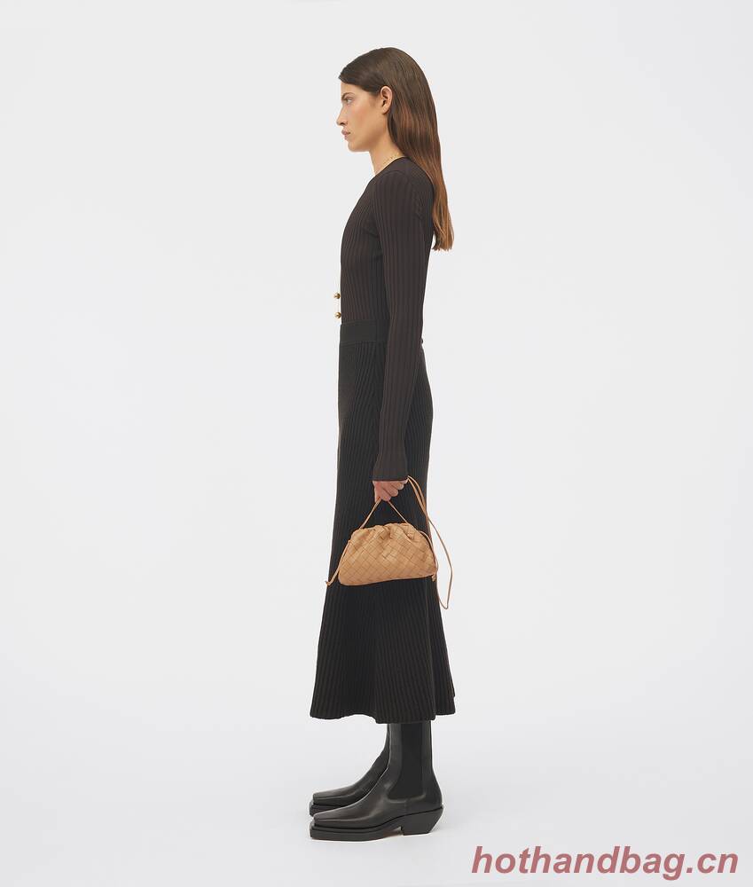 Bottega Veneta MINI POUCH 585852 Almond