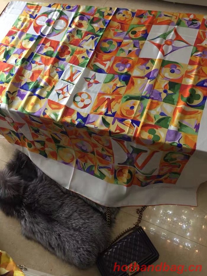 Louis Vuitton Scarf LVC00334