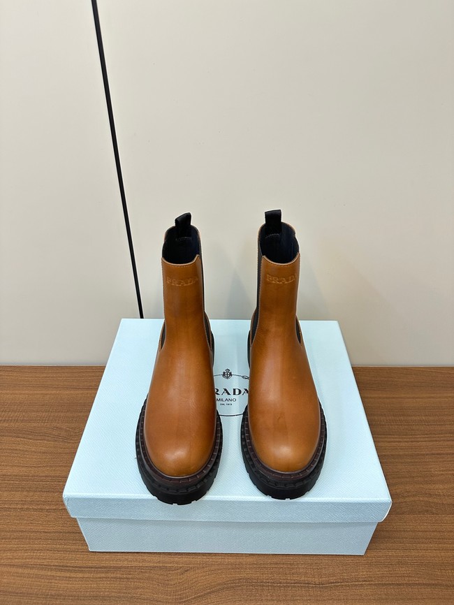 Prada Leather Chelsea boots 11287-2