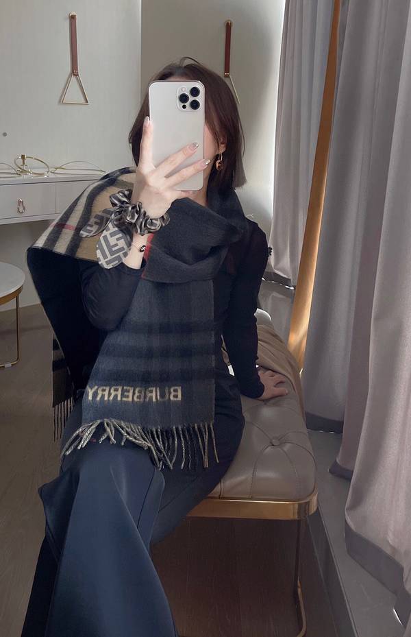 Burberry Scarf BBC00171