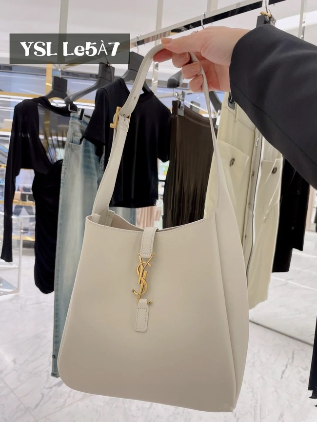 SAINT LAURENT LE 5 A 7 SUPPLE LARGE IN GRAINED LEATHER 753837 BLANC VINTAGE