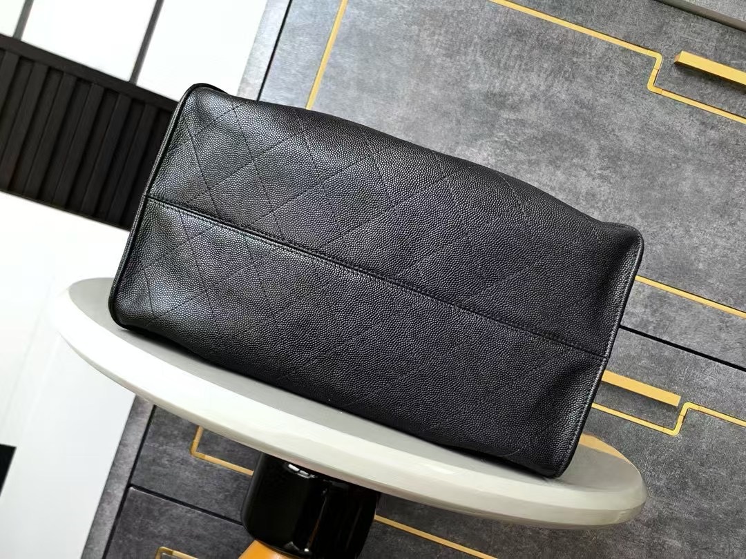 Chanel Grained Calfskin HOBO BAG AS5311 black