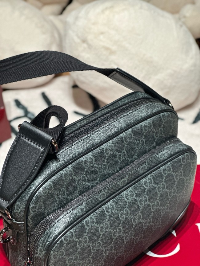 GUCCI GG EMBLEM MEDIUM CROSSBODY BAG 821160 black