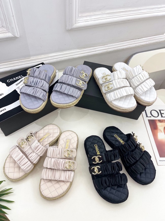 Chanel WOMENS SANDAL 55893-2