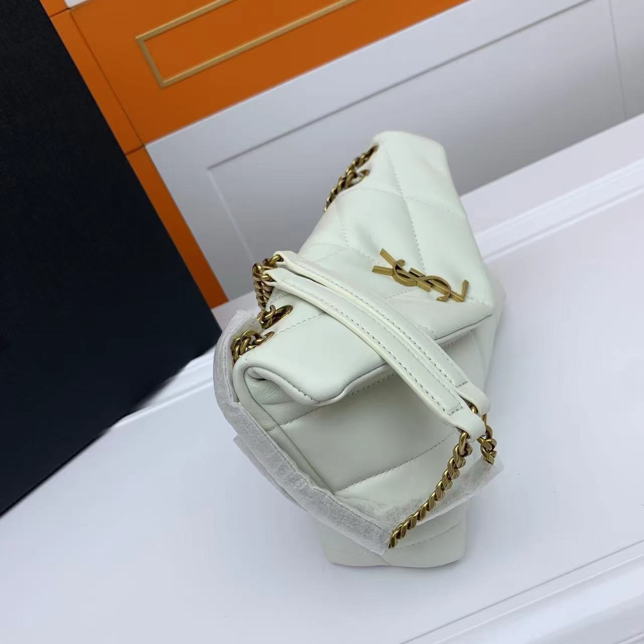 SAINT LAURENT TOY PUFFER IN LAMBSKIN 759337 BLANC VINTAGE