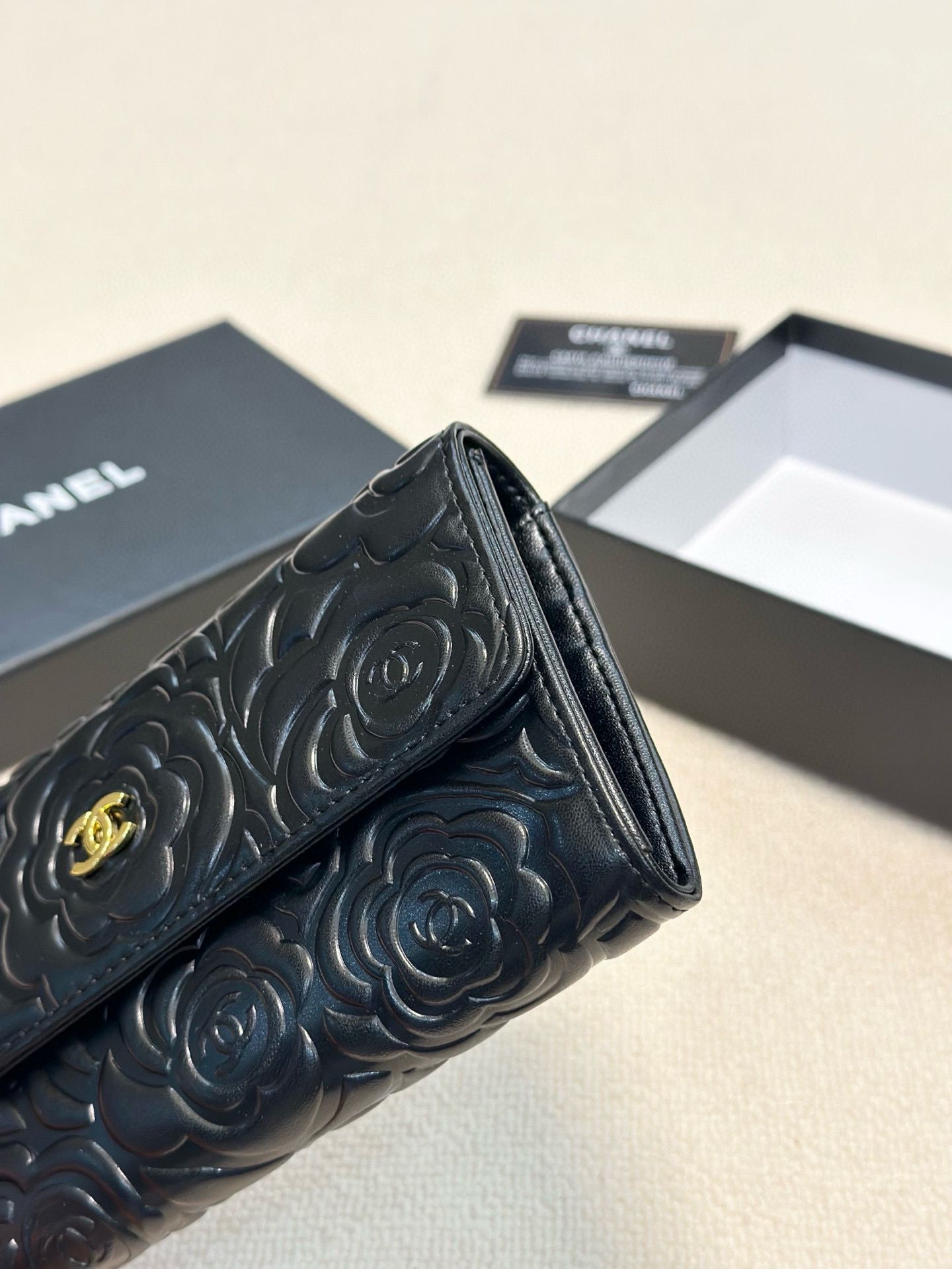 Chanel Original Leather Camellia Wallet C39020 Black