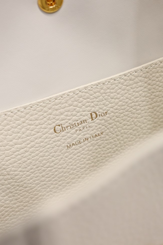 Dior Medium Signature Bucket Bag Grained Calfskin M2841USKU Latte