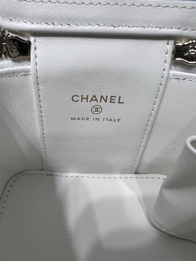 CHANEL Classic Small Vanity with Chain AP1340 white
