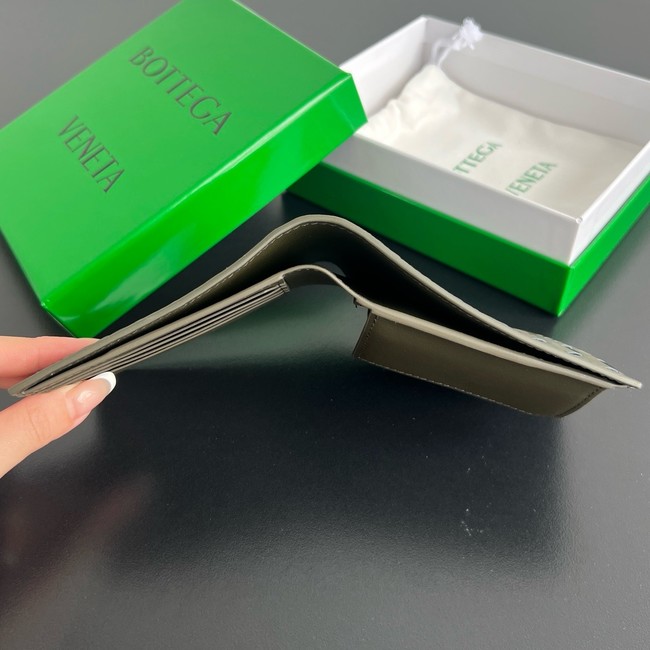 Bottega Veneta Intrecciato Bi-Fold Wallet With Coin Purse 749412 Dark green