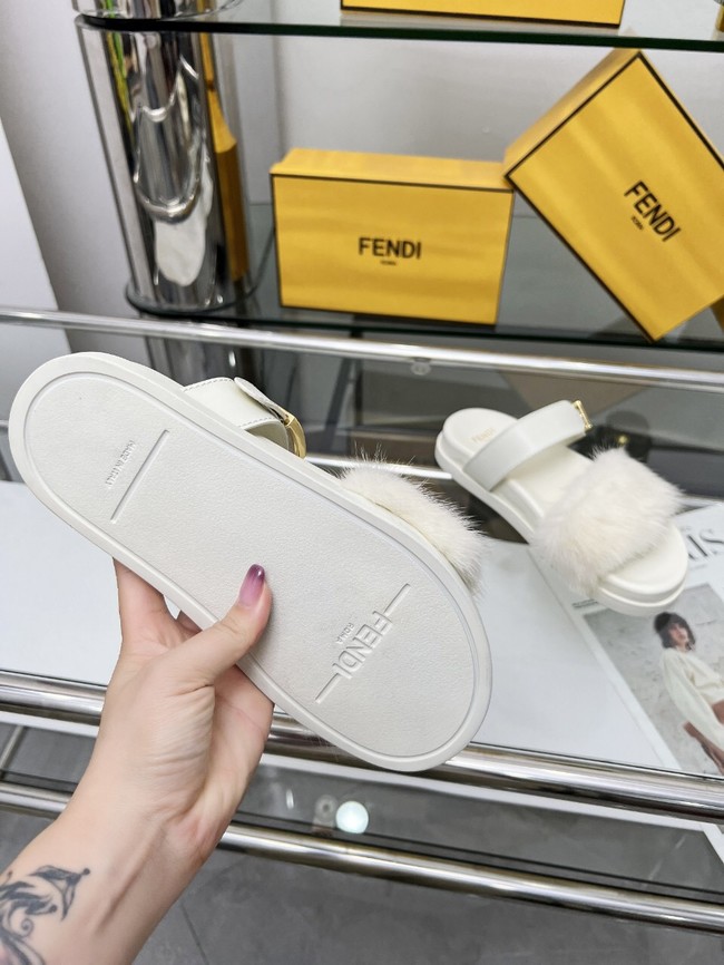 Fendi WOMENS SANDAL 44967-11
