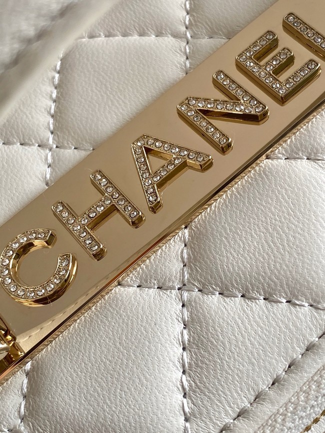 Chanel MINI FLAP BAG CLUTCH WITH CHAIN Gold-Tone Metal AP4325 white
