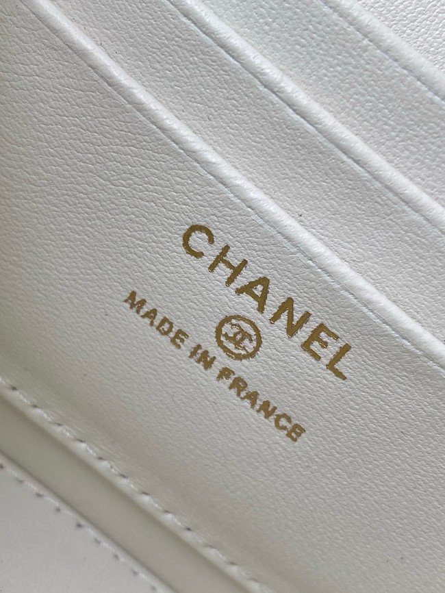 Chanel MINI FLAP BAG CLUTCH WITH CHAIN Gold-Tone Metal AP4325 white