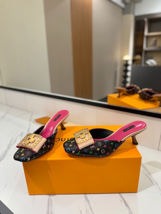 Louis Vuitton Slippers 45001-6