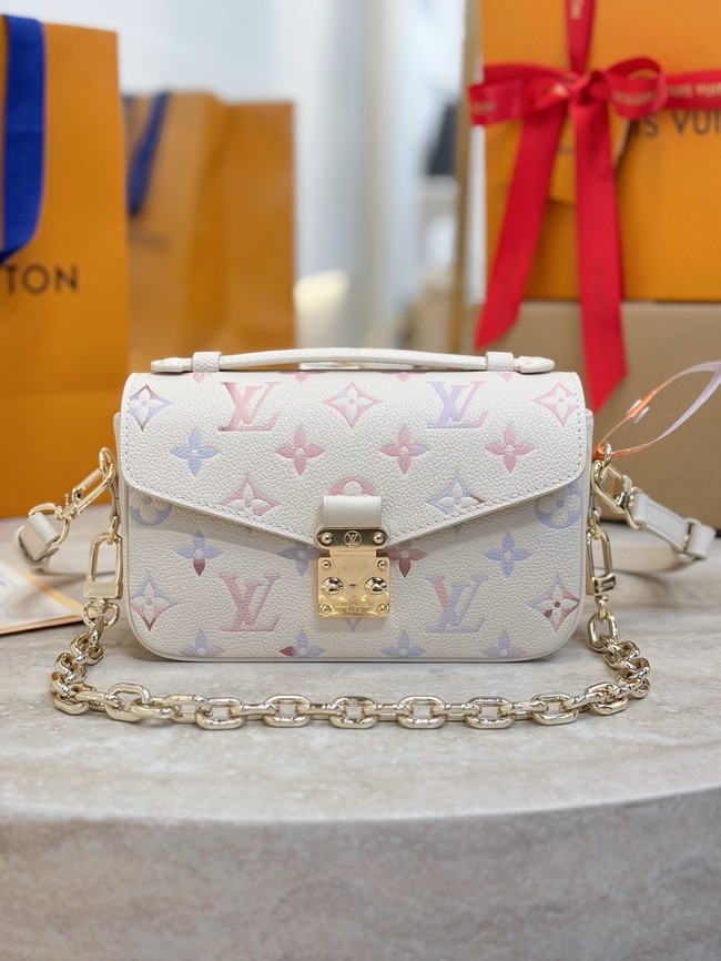Louis Vuitton NEW Pochette Metis East West M25682 Dream Cream