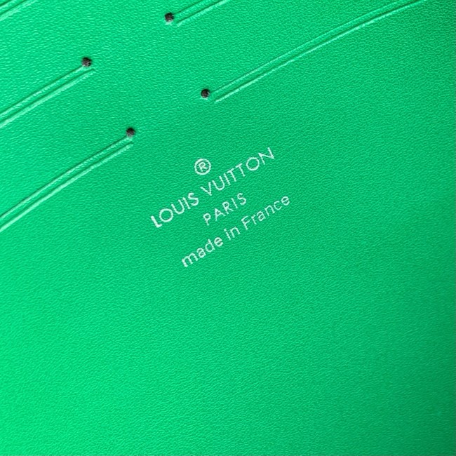 Louis Vuitton Pochette Voyage MM M26031 black&green