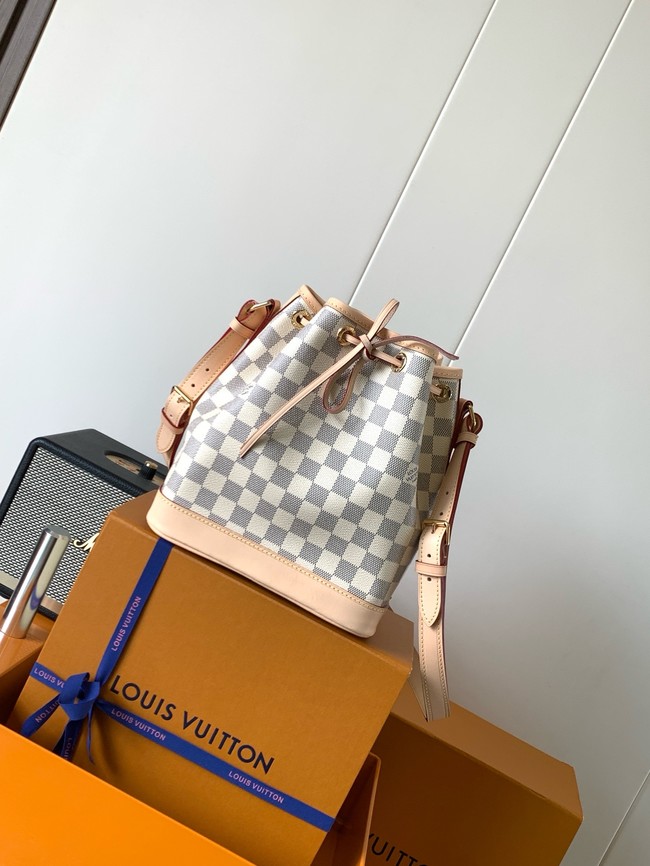 Louis Vuitton Noe BB N40594 white