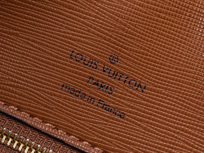 Louis Vuitton Monogram Canvas M51260 brown