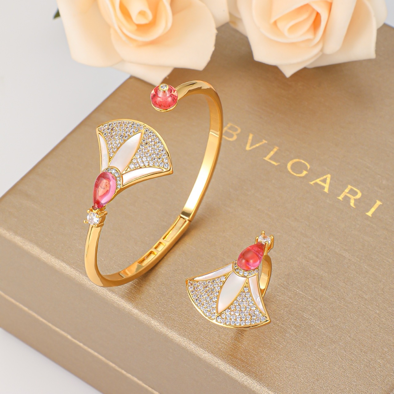 BVLGARI necklace&Bracelet&Earring&ring CE81078