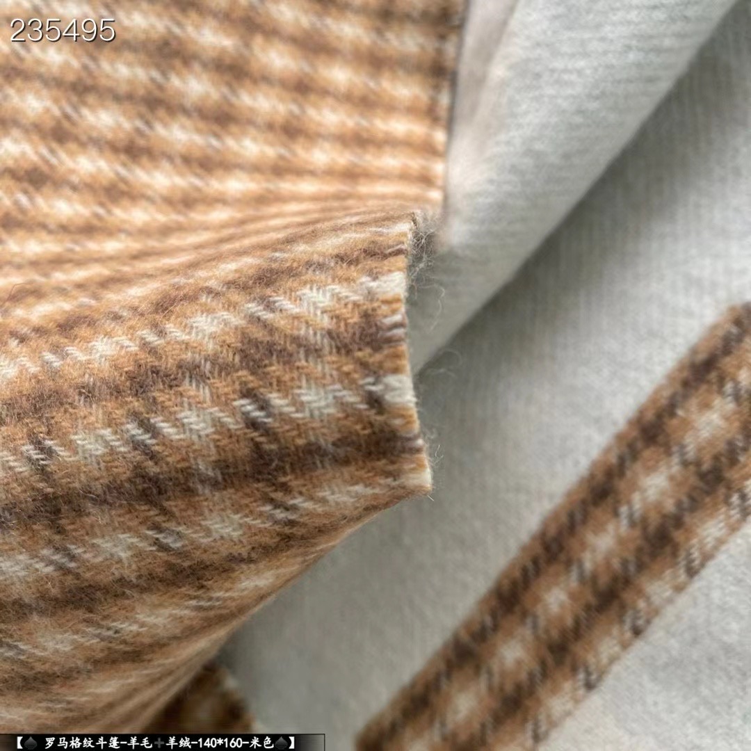 Fendi Cape Double-sided cashmere FDC35921