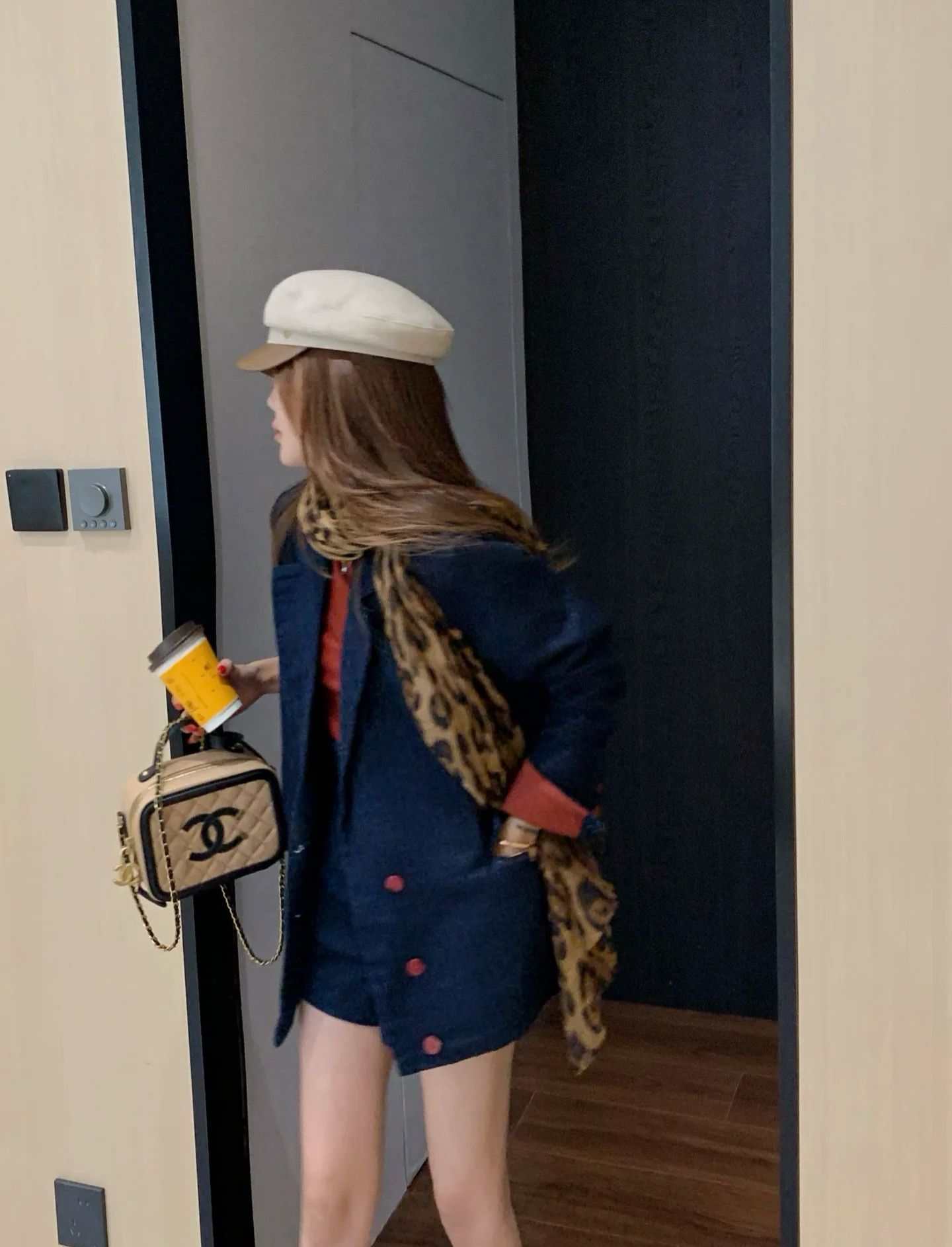 Chanel Original Leather Medium Cosmetic Bag 93443 Apricot&Black