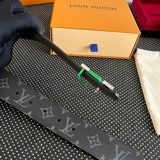 Louis Vuitton Initiales 40MM Reversible M9057