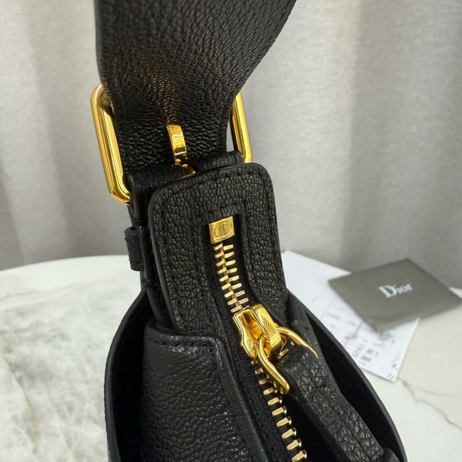 Medium Dior Voyage Bag Black Flat Macrocannage Grained Calfskin M2846UJ