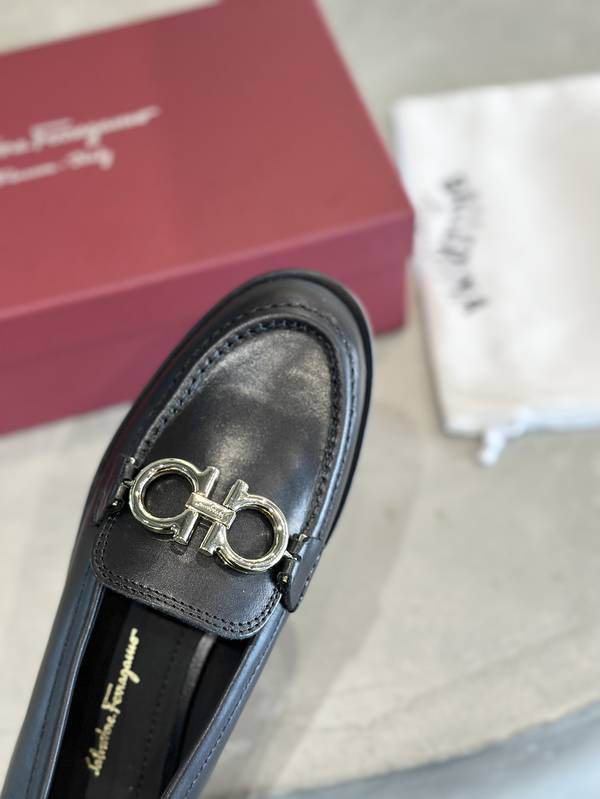 Ferragamo Shoes FMS00095