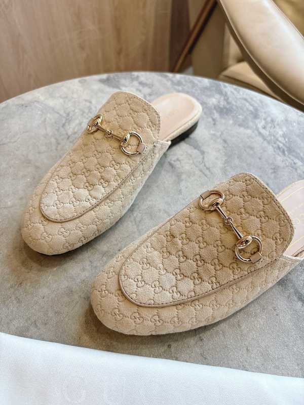 Gucci Shoes GUS00901 Heel 1.5CM