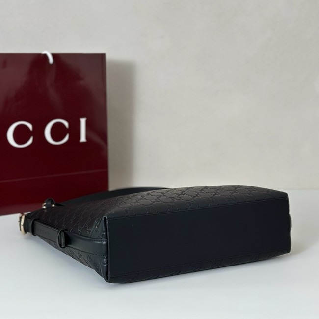 Gucci GG Emblem medium shoulder bag 847452 black