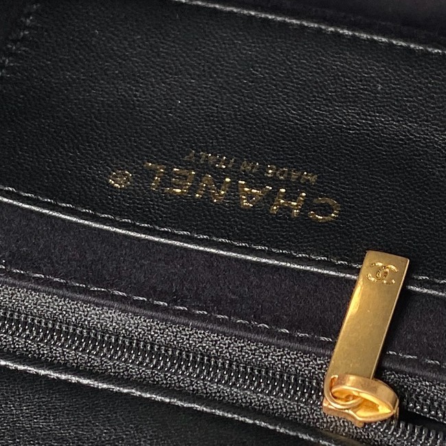 Chanel Lambskin Maxi Flapbag AS5734 black