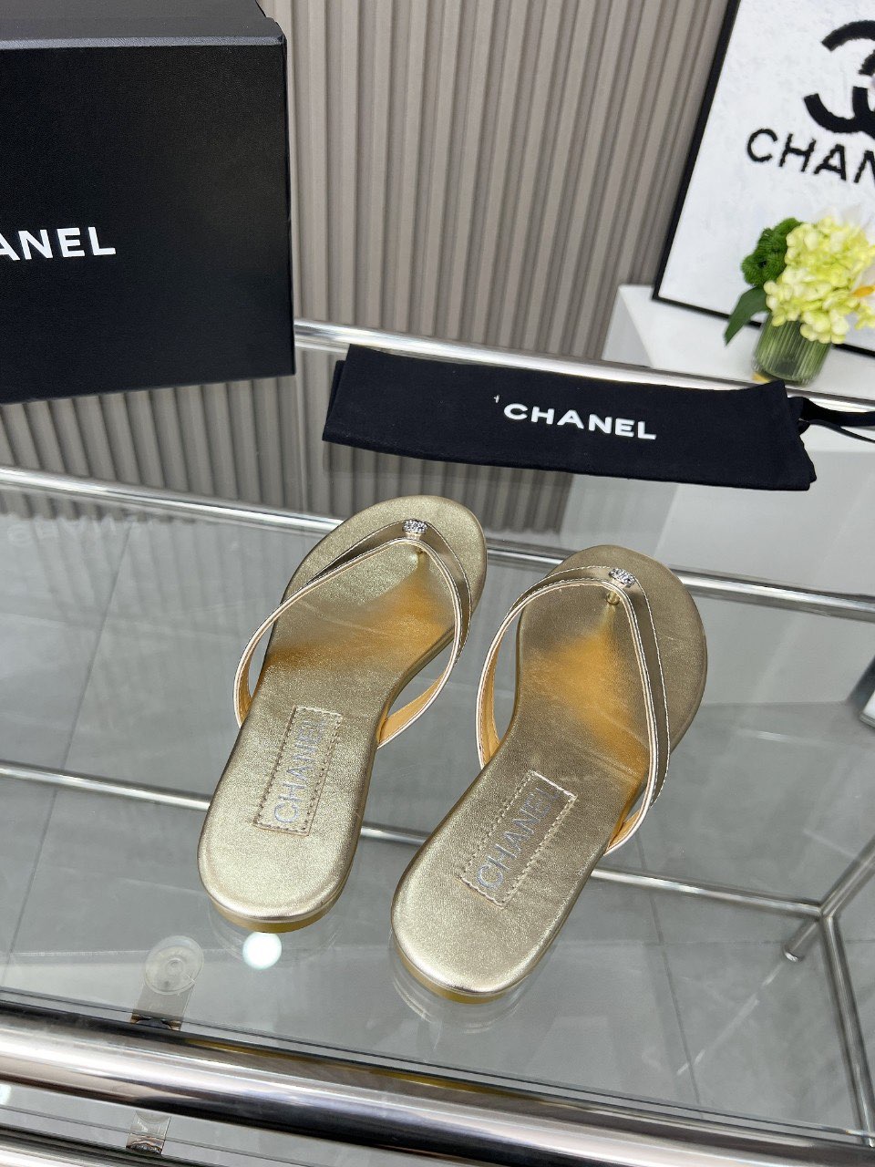 Chanel Sandal Shoes C63012 Gold
