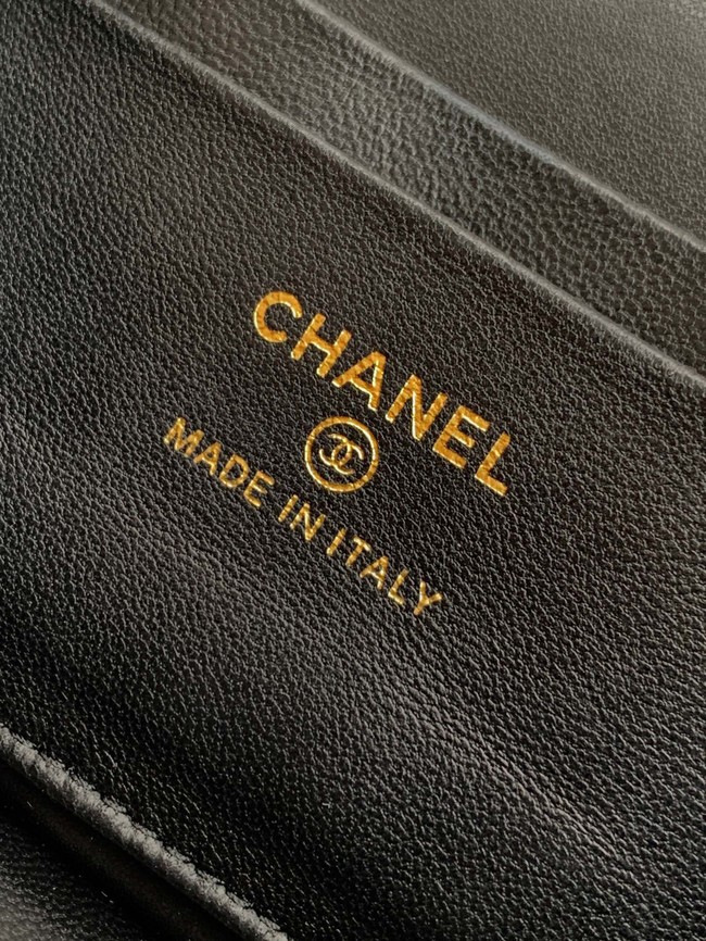 Chanel Vanity with Chain 26C AP4860 black