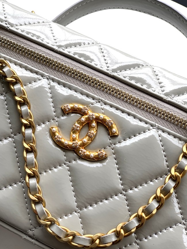 Chanel Vanity with Chain 26C Oil-tanned leather AP4936 gray