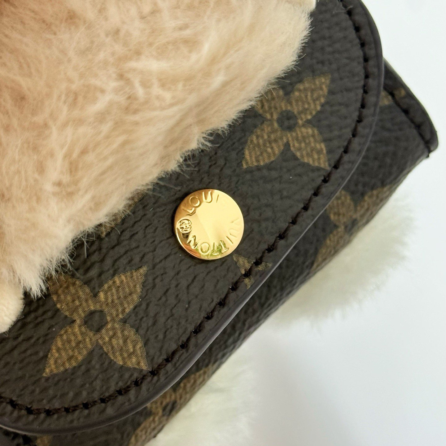 Louis Vuitton NEW Bag Charm M02603