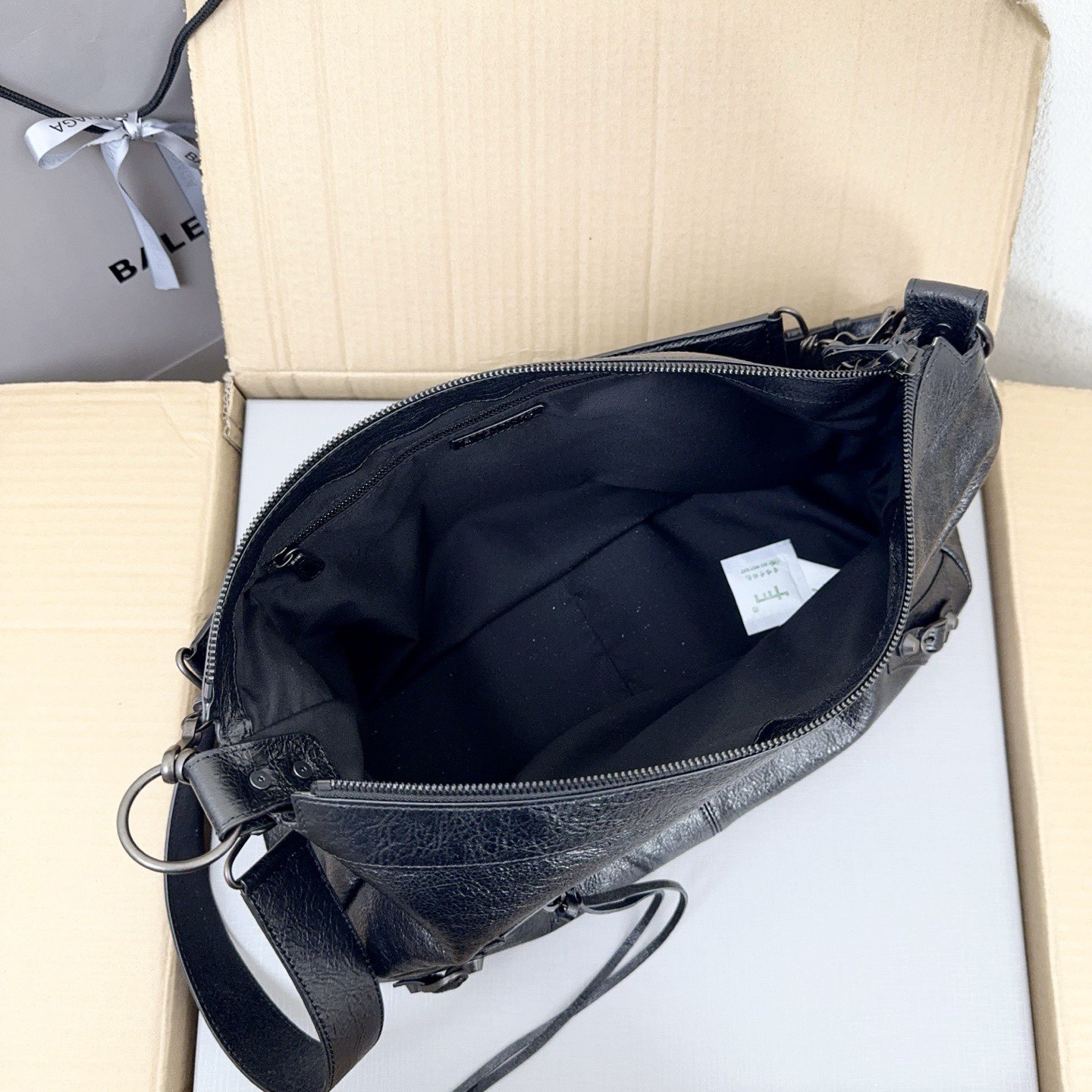 Balenciaga Original Leather Handbag 2185 Black