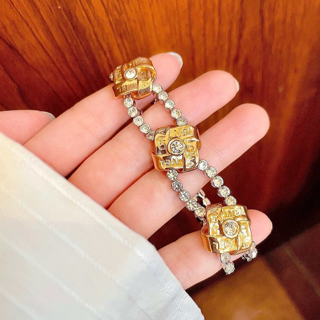 Chanel bracelet CE82000