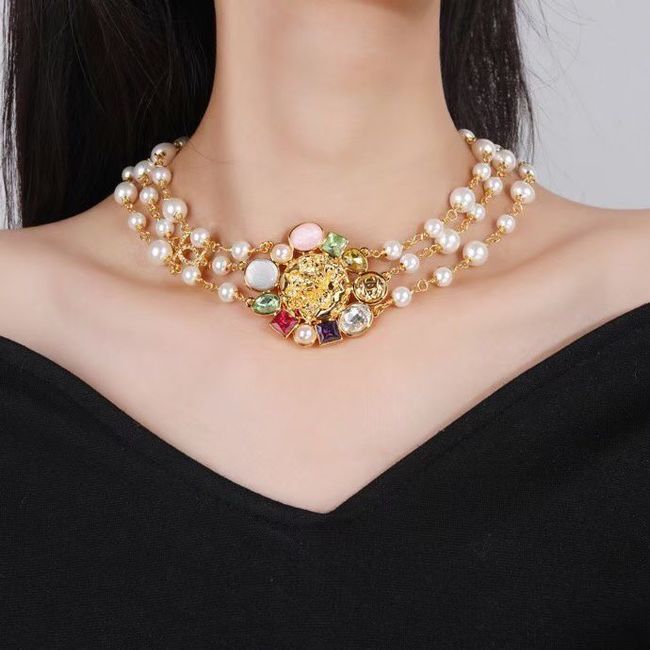 Chanel necklace CE82009