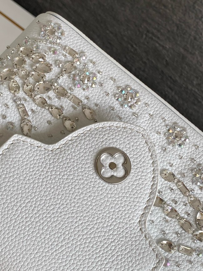 Louis Vuitton Capucines MINI M12977 white