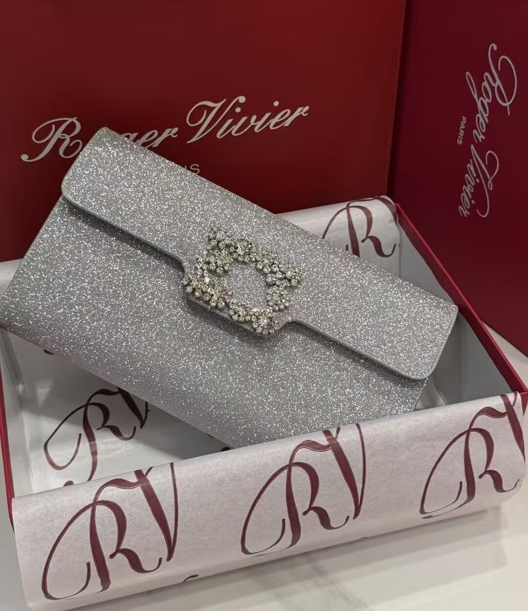 Roger Vivier Clutch Handbag V30261 Silver Roger Vivier Clutch Handbag V30261 Silver