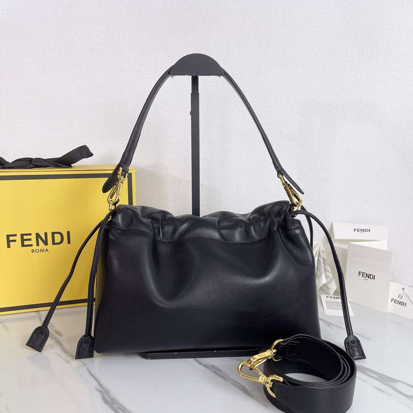 FENDI 2025 Mamma Baguette Original Leather Medium Bag FF8851 Black