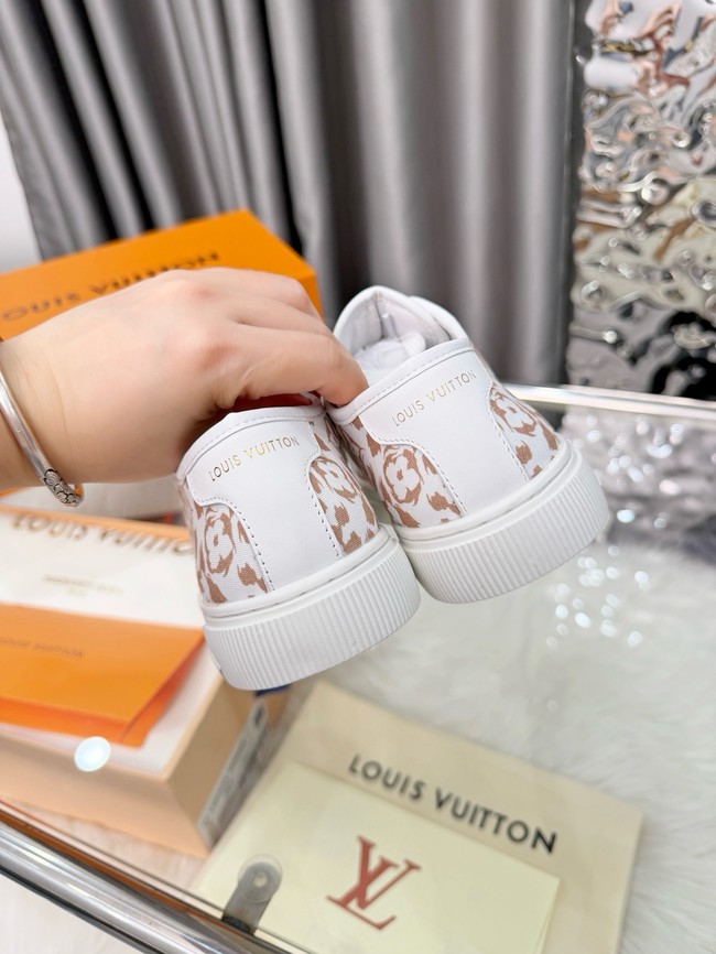 Louis Vuitton Trainer Sneaker 1AJJUR-1