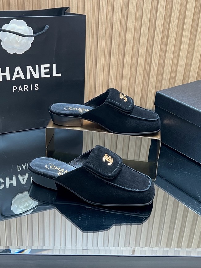 Chanel Mules 67101-1