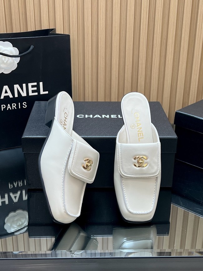 Chanel Mules 67101-4