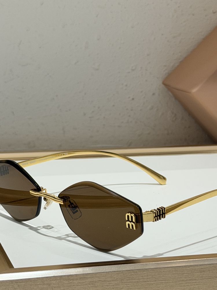 miumiu Sunglasses MMS00024-1
