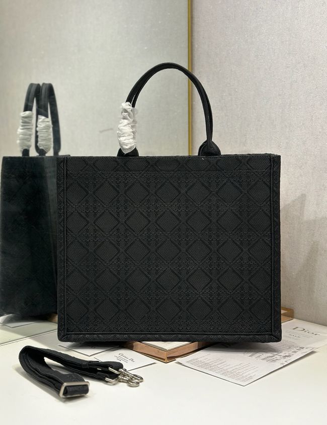 Large Dior Book Tote Book Cover Embroidery TSH295-1