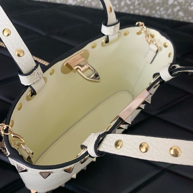 VALENTINO ROCKSTUD mini grained calfskin bag SHI16 Ivory