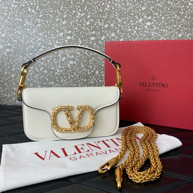 VALENTINO LOCO VLOGO SIGNATURE Small Leather bag WB0K53 ivory