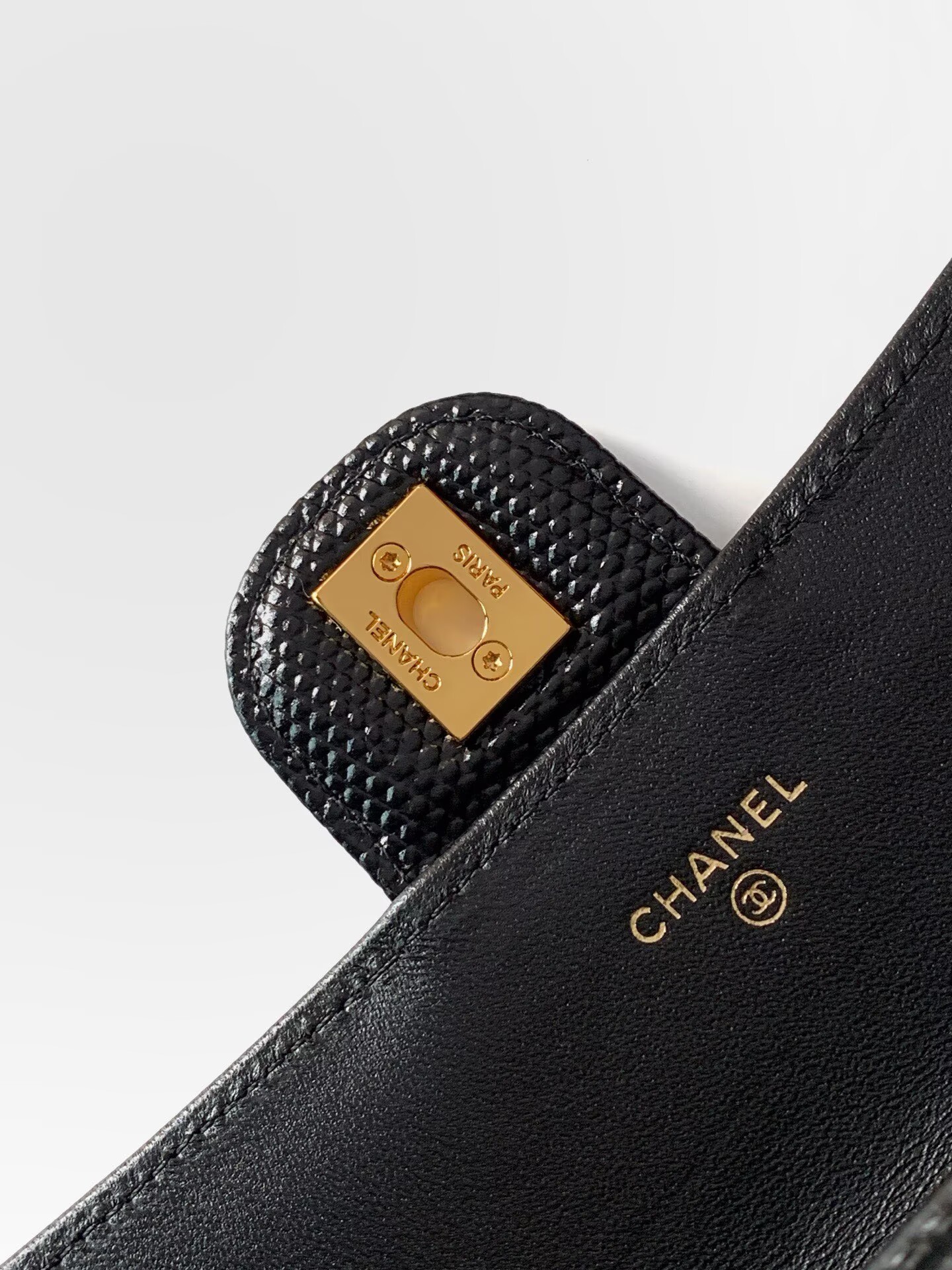 Chanel 26A Original Leather CC Handbag A6430 Black